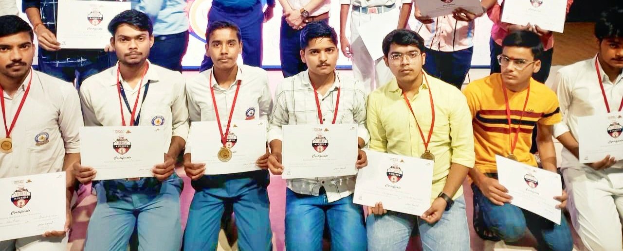 UP Board District Topper Award