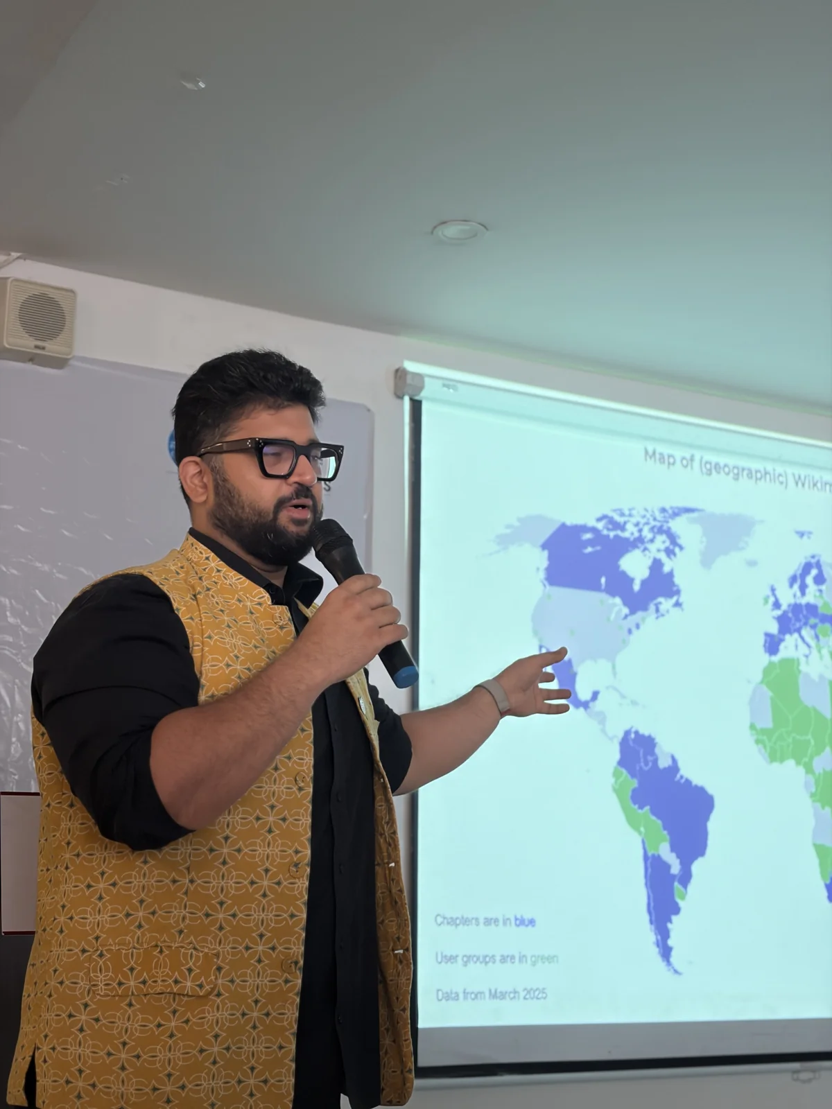 Krishna Chaitanya Velaga presenting on global Wikimedia chapters